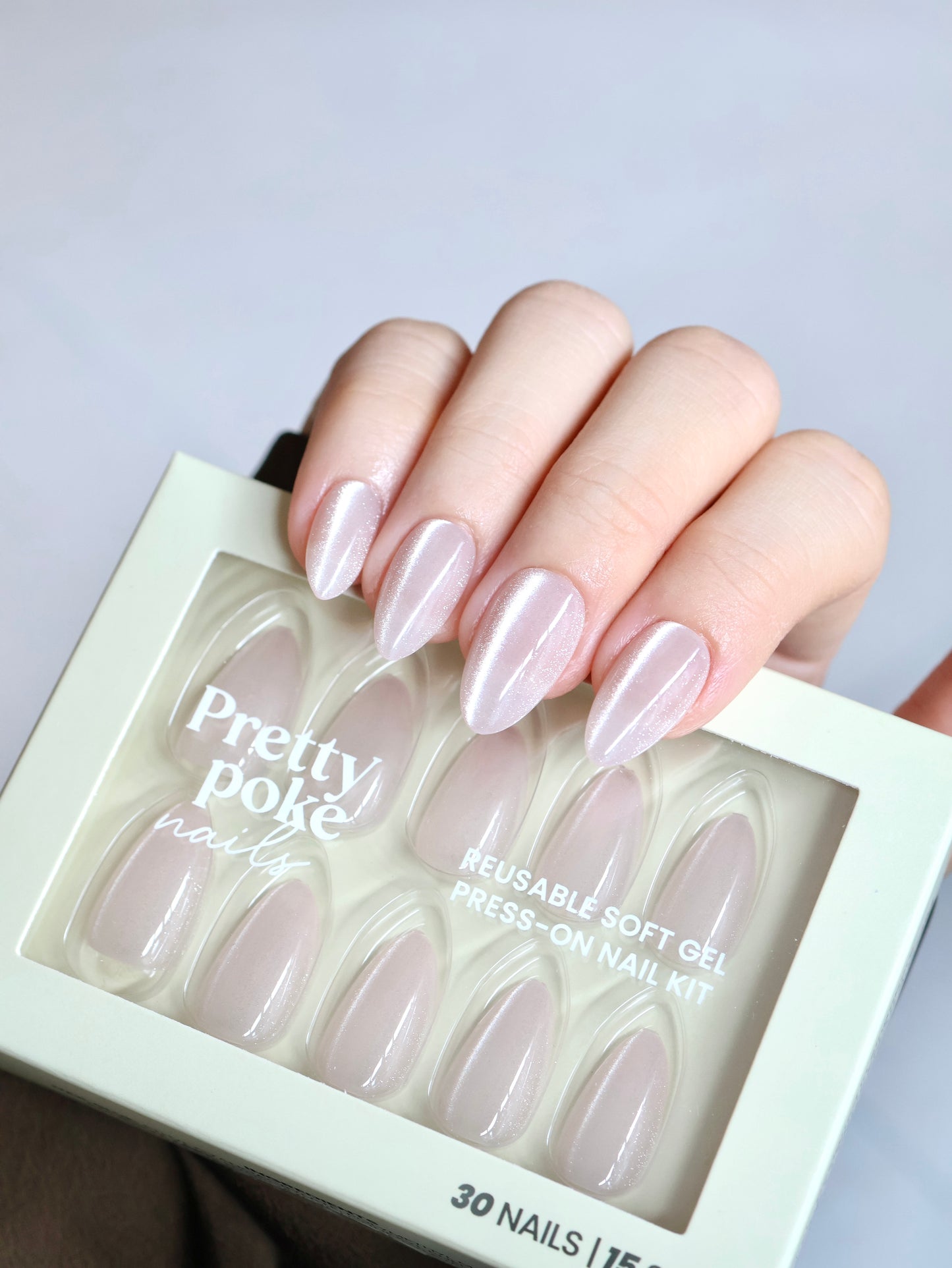 Halo White Nude Cateye In Short Almond (Press-On Nails)