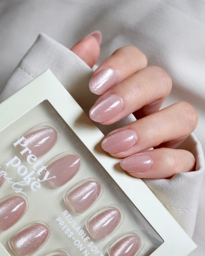 Rose Ash Cateye In Short Round (Press-On Nails)