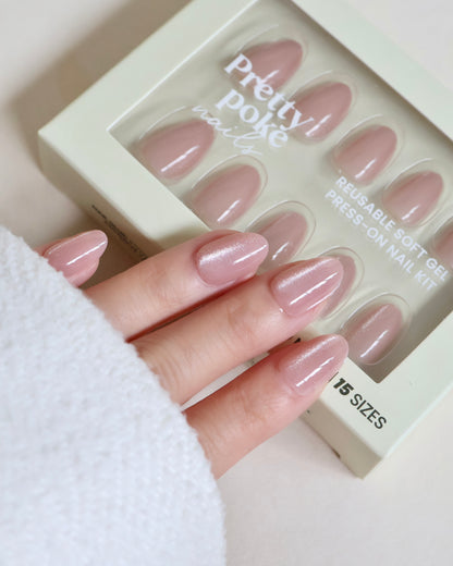 Rose Ash Cateye In Short Round (Press-On Nails)